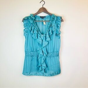Ruffle Women’s Sleeveless Button Up Green Top Size Medium NWT